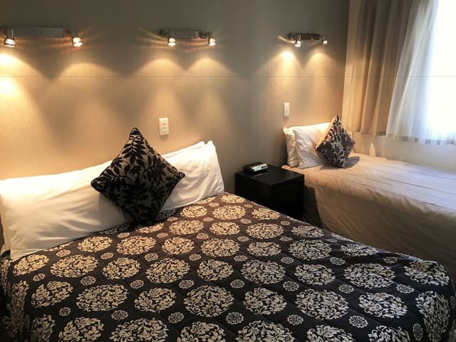 Family Room, 1 Bedroom