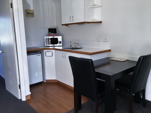 Family Room, 1 Bedroom