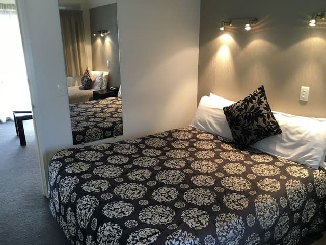 Family Room, 1 Bedroom