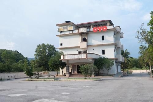 โรงแรมโอ ลูมุต วิลล่า อินน์ (Lumut Villa Inn Homestay)0