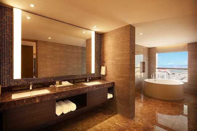 2 BEDROOM FAMILY CONNECTING SUITE