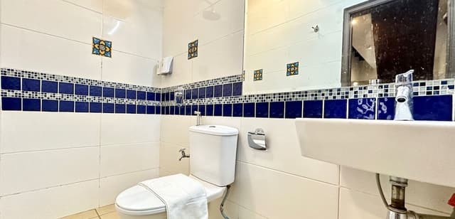 Basic Room, 2 Queen Beds, Non Smoking, Private Bathroom