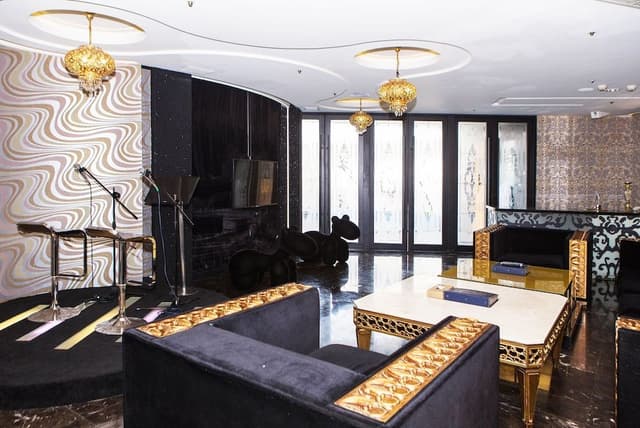 Presidential Suite (Check in time starts from 6pm)