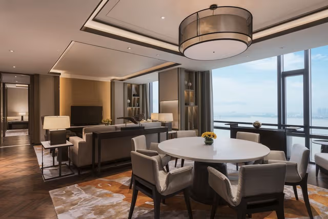1 King Bed Executive Suite