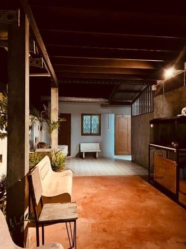 Budget Double Room with bathroom outside bedding unit