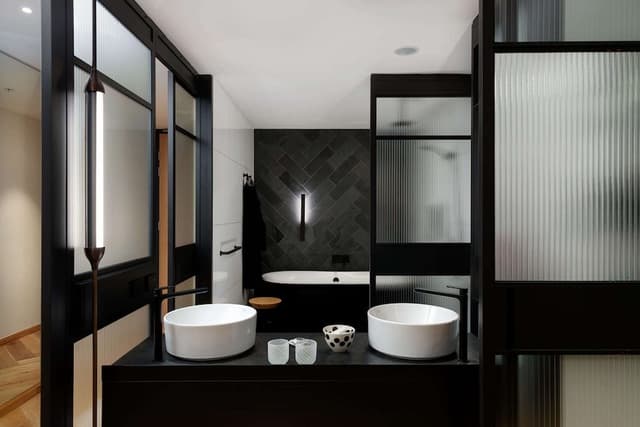 QT Executive King Room