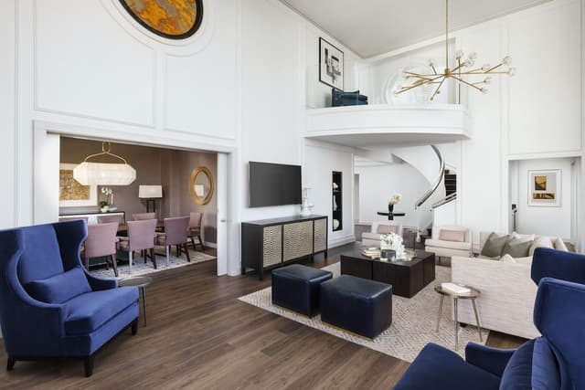 Penthouse Suite