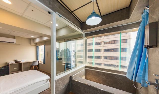 Deluxe Double Room, Bathtub, City View