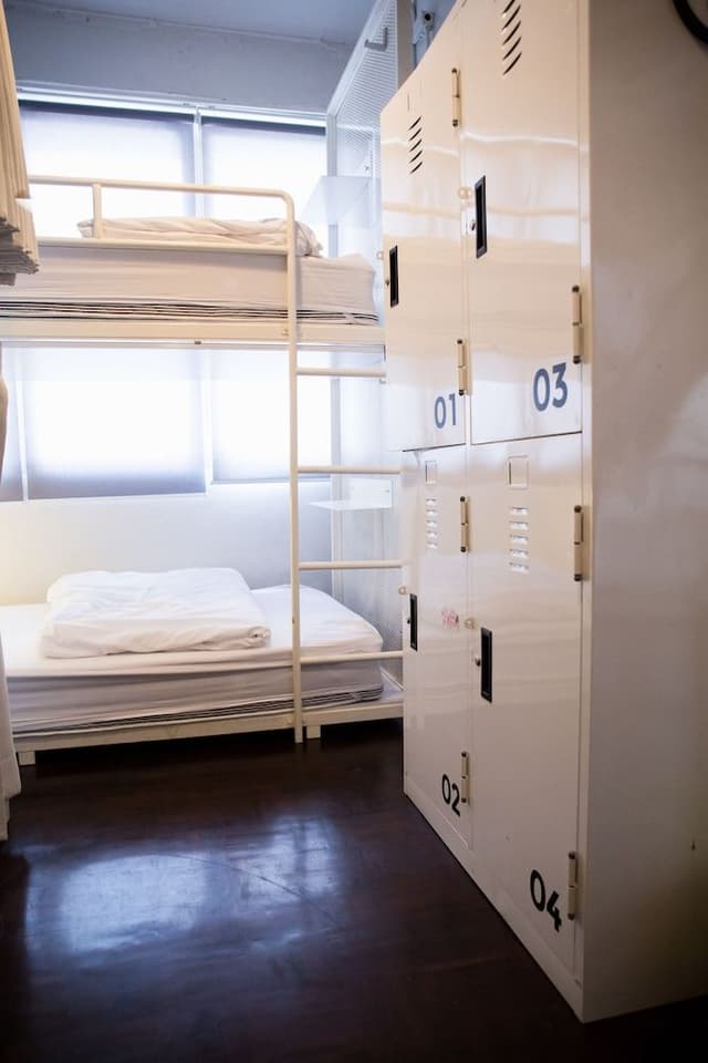 4 Beds Mixed Dormitory