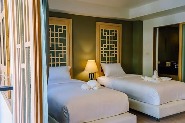 Deluxe Twin Room