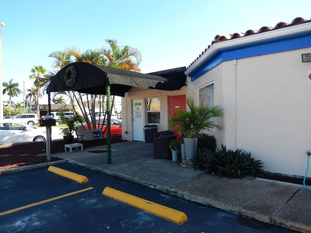 Haven Fort Lauderdale Airport4