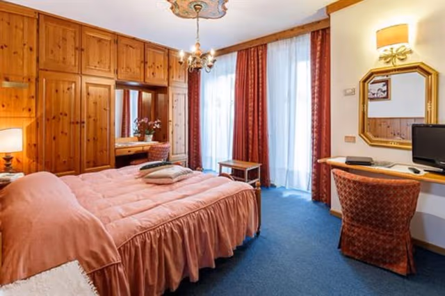 Standard Double Room, Balcony, Mountain View