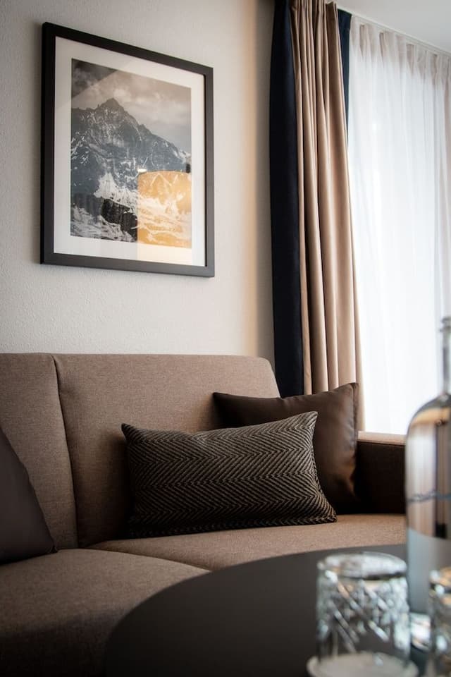 Junior Suite, 1 King Bed, Mountain View