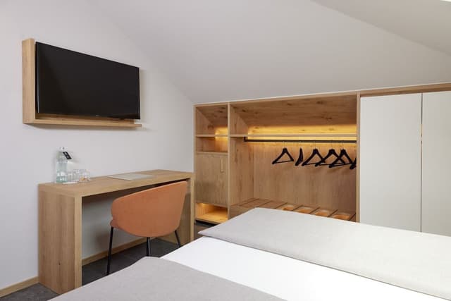 Junior Studio Suite