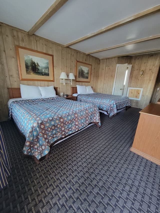 Standard Room, 2 Queen Beds