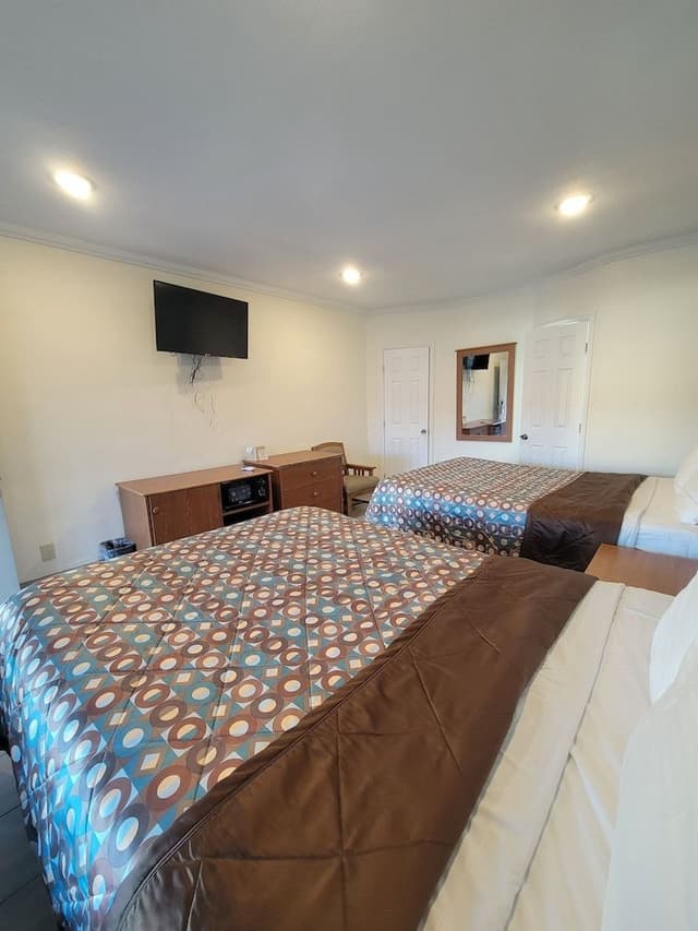 Standard Room, 2 Queen Beds