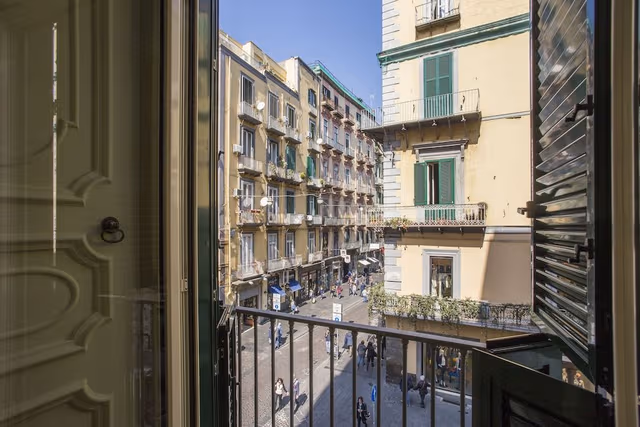 Suite, Balcony