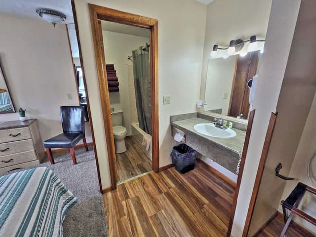 Basic Double Room (14)