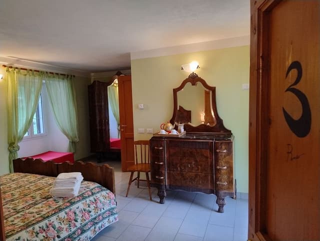 Traditional Double Room, Balcony, Partial Lake View