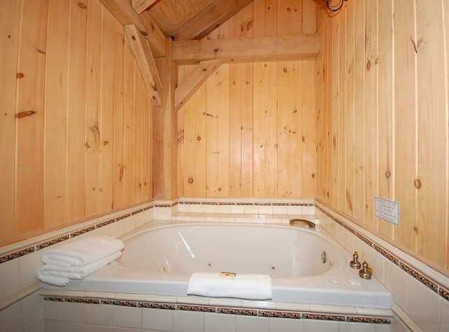 1 Bedroom Timber Frame Cabin