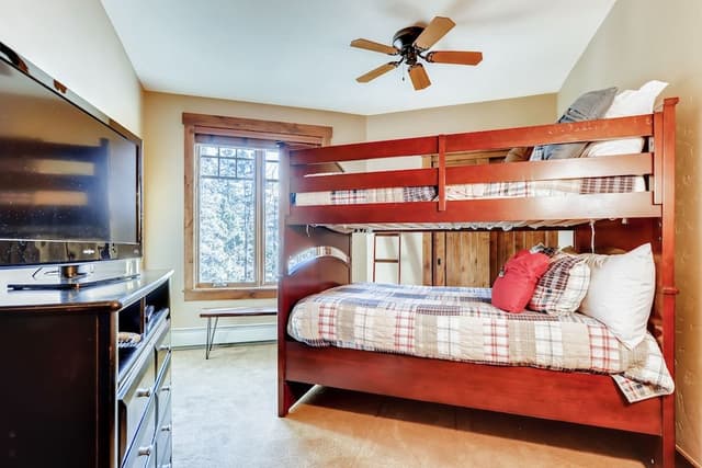 Condo, 3 Bedrooms