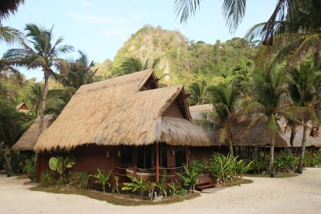 Beach Front Villa with Free Roundtrip Lio Airport Transfers