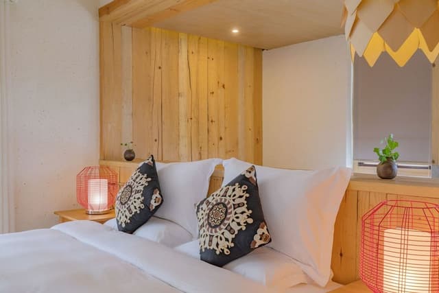 Grand Suite, Hill View
