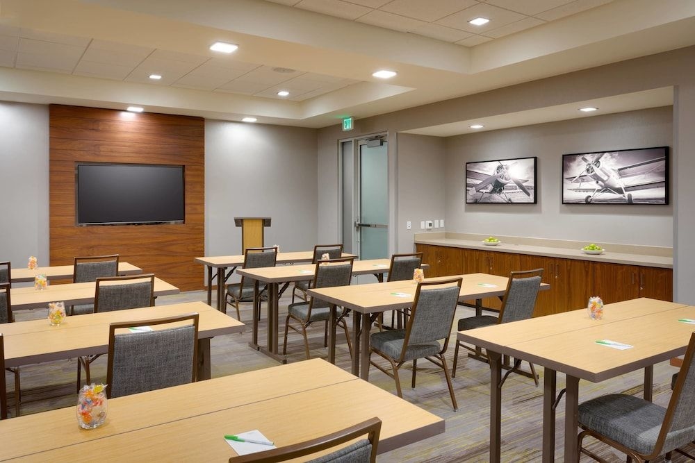 Courtyard by Marriott John Wayne Airport/Orange County3