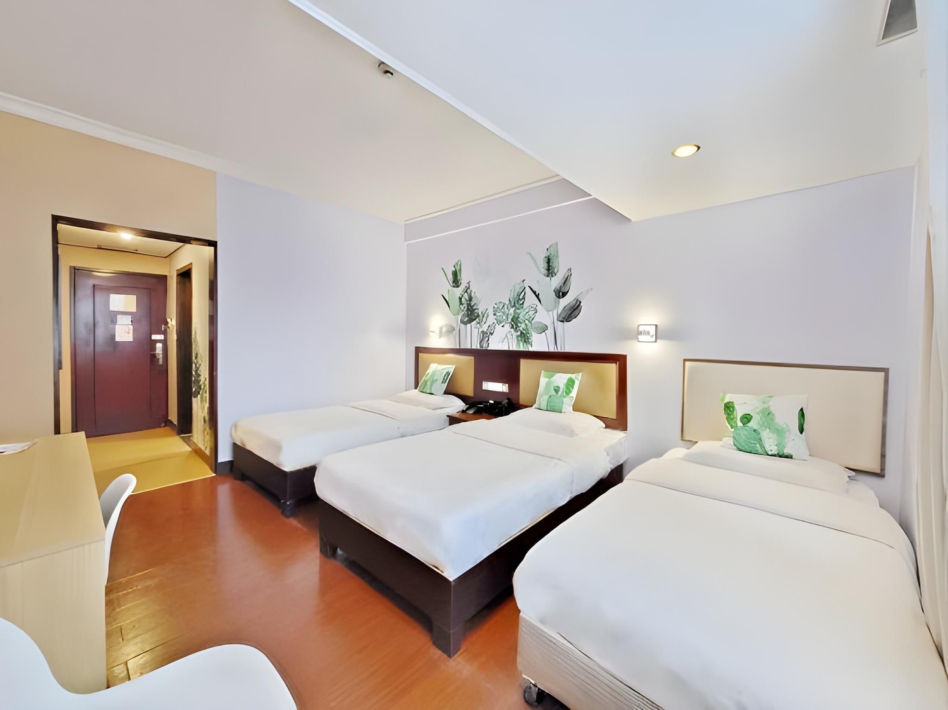 Wings Hotel4