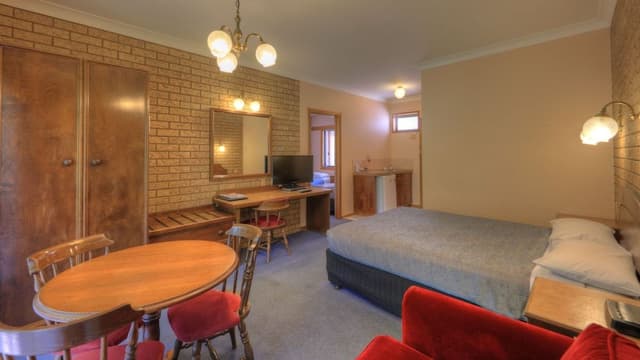 Two Room Unit, Sleeps 4