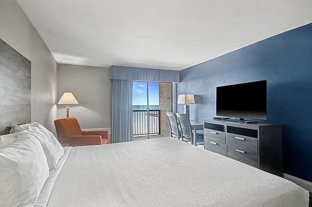 Single Room, 1 King Bed, Kitchenette, Ocean View