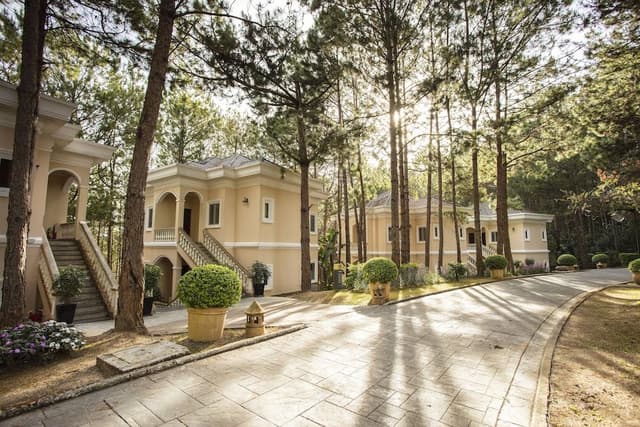 Deluxe Garden and Pine Hill View Villa