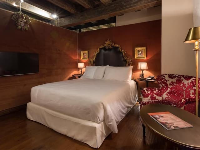 Classic Double Room