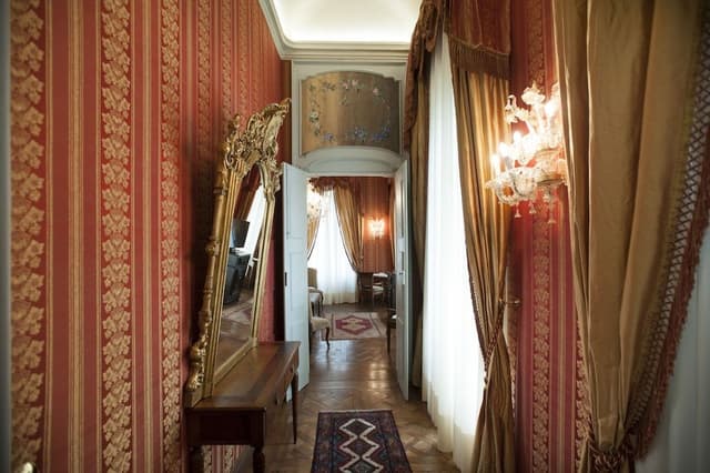Deluxe Room (Castle)