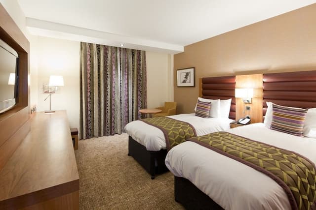Standard Twin Room, Accessible