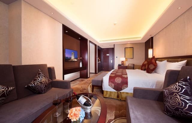 Executive City-view King Bed Room