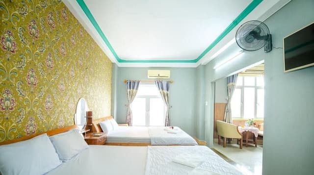 Twin Room, 2 Double Beds