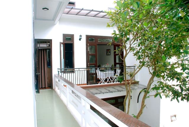 Family Room, Garden View