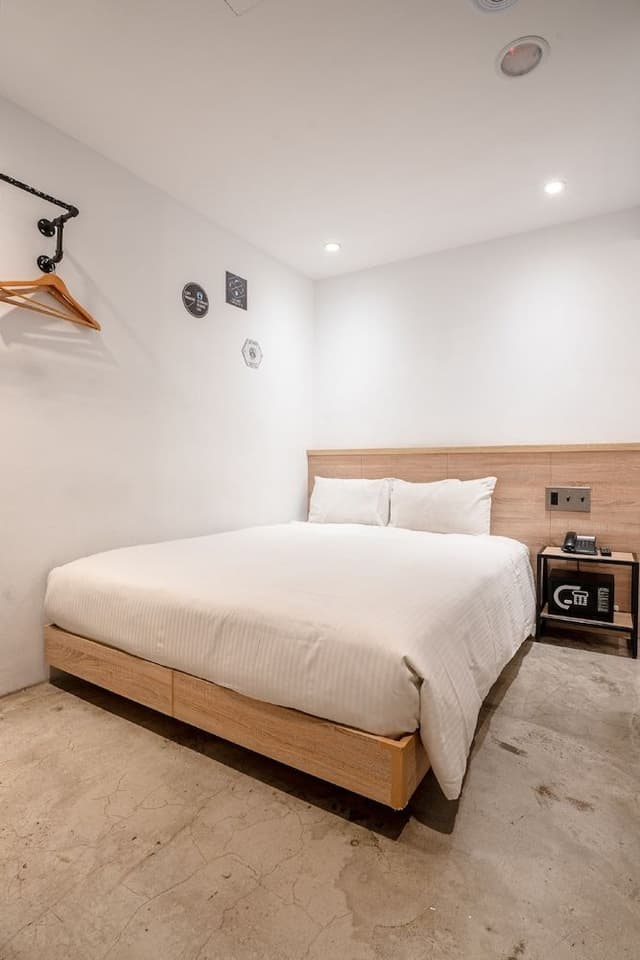 Classic Double Room, No Windows