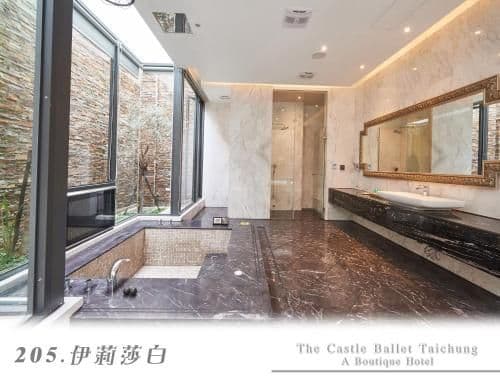 Deluxe Garden View Suite with Private Pool