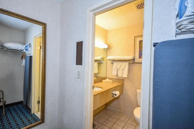 Single Room, 2 Queen Beds