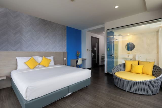 Deluxe Suite with Sea View
