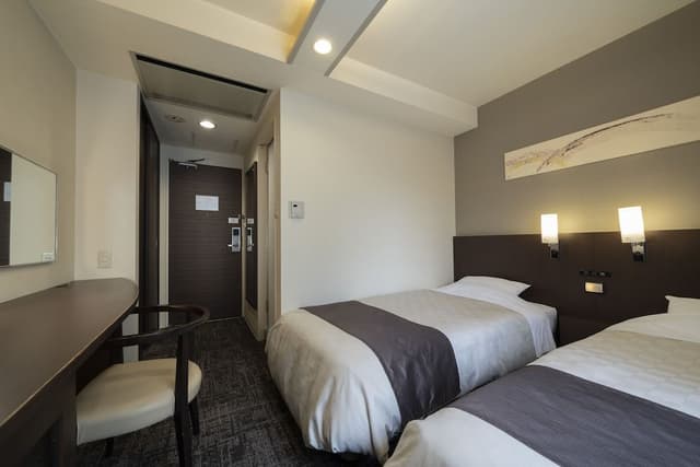 Cozy Twin Room(15.7m2)Bed size 100cm×2, Smoking, Breakfast Included