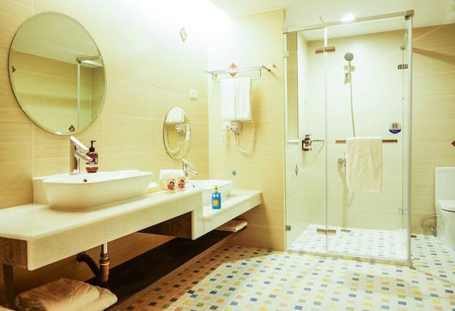 Family Suite (Parent-Child Theme )