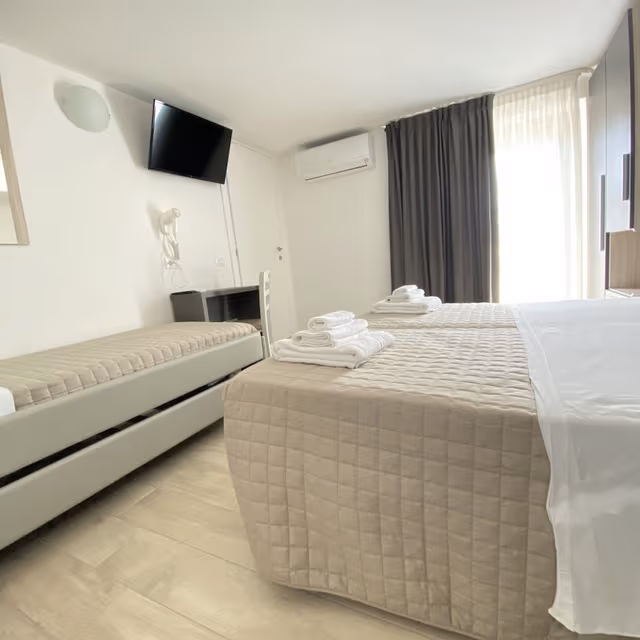 Classic Triple Room