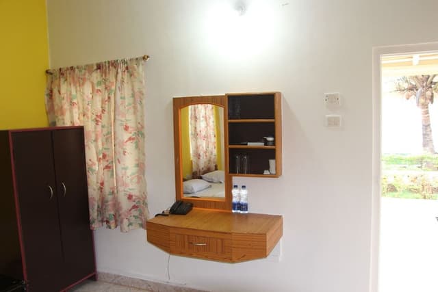 Standard AC Garden View Family Room