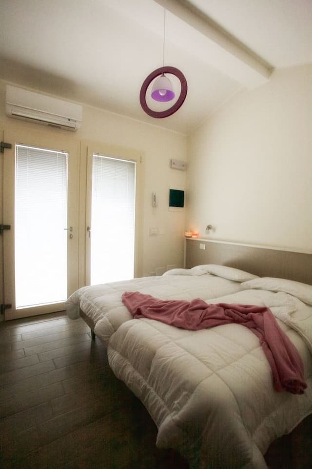 Twin Room (with extra bed)