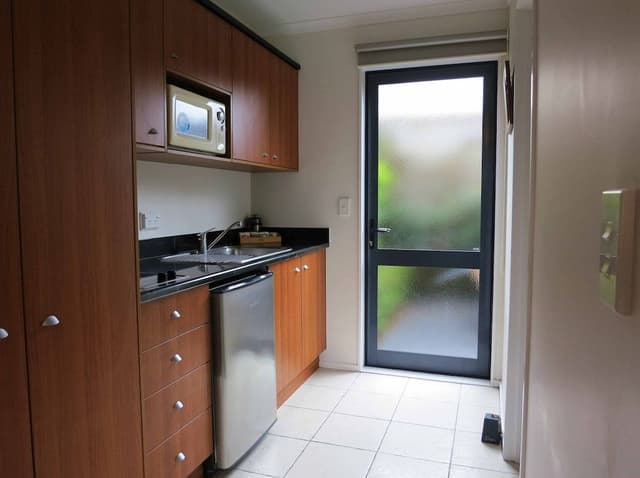 Standard Studio, Non Smoking, Kitchen (Studio Spa Bath Units)