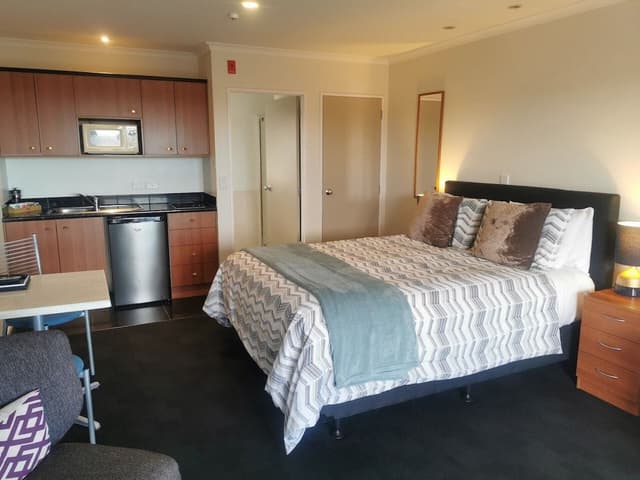 Standard Studio, Non Smoking, Kitchenette (Standard Studio Units)