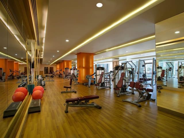 Junior Suite with Lounge Access - Happy Hours 6:30 PM to 8:30 PM